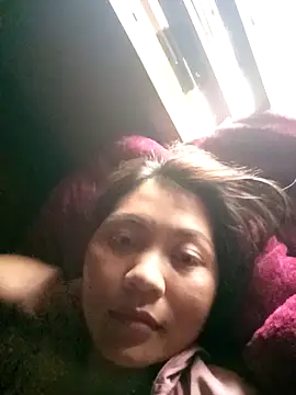 Linhna20 online show from April 1, 2026, 2:24 am