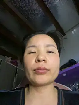 Snapshot of Ivy_Trix2 chatting on May 25, 2026, 5:07 am Ivy Trix2 online show from May 25, 2026, 5:07 am