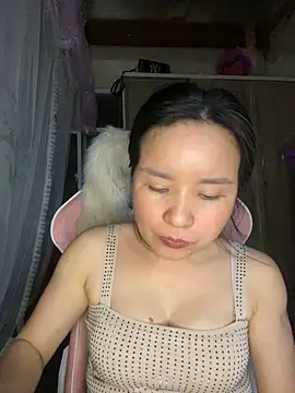 Snapshot of Ivy_Trix2 chatting on April 20, 2026, 2:07 pm Ivy Trix2 online show from April 20, 2026, 2:07 pm