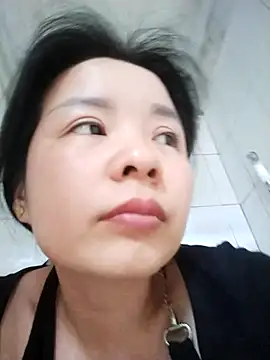 Snapshot of Ivy_Trix2 chatting on May 5, 2026, 3:20 am Ivy Trix2 online show from May 5, 2026, 3:20 am