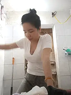 Snapshot of Ivy_Trix2 chatting on March 21, 2026, 3:41 am Ivy Trix2 online show from March 21, 2026, 3:41 am