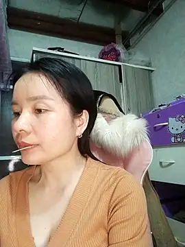 Snapshot of Ivy_Trix2 chatting on March 19, 2026, 2:50 pm Ivy Trix2 online show from March 19, 2026, 2:50 pm