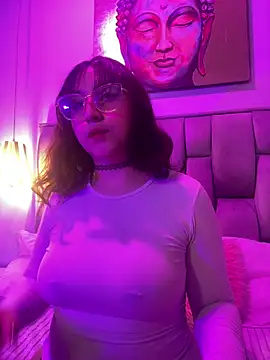 Maddie-LesYoux online show from March 24, 2026, 12:16 pm