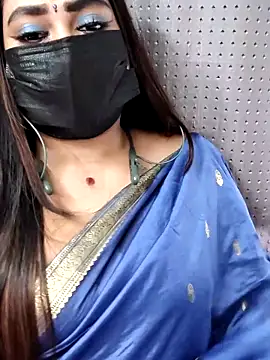 Snapshot of Cutie_Nila chatting on May 8, 2026, 5:33 am Cutie Nila online show from May 8, 2026, 5:33 am