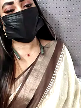 Snapshot of Cutie_Nila chatting on May 21, 2026, 5:16 am Cutie Nila online show from May 21, 2026, 5:16 am