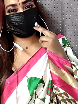 Snapshot of Cutie_Nila chatting on July 18, 2026, 5:27 am Cutie Nila online show from July 18, 2026, 5:27 am