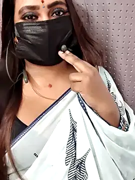 Snapshot of Cutie_Nila chatting on April 17, 2026, 5:10 am Cutie Nila online show from April 17, 2026, 5:10 am