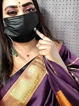 Snapshot of Cutie_Nila chatting on May 11, 2026, 5:42 am Cutie Nila online show from May 11, 2026, 5:42 am