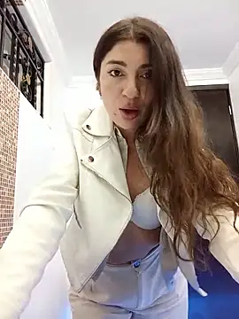 Julietaamado online show from June 14, 2026, 5:41 am