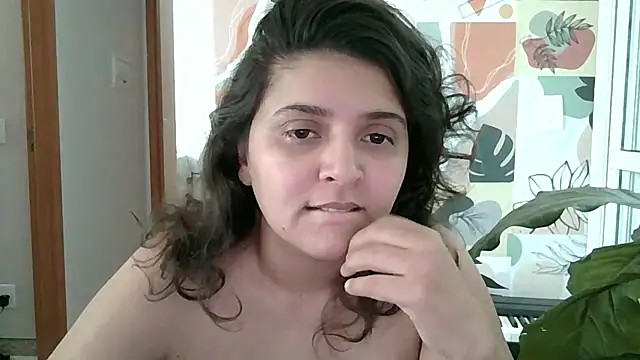 Snapshot of midsize_94 chatting on March 31, 2026, 8:22 pm midsize 94 online show from March 31, 2026, 8:22 pm