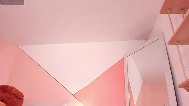 steff gil online show from March 3, 2026, 9:33 pm