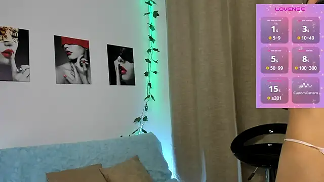 Snapshot of Rebeca_Marchetti chatting on May 9, 2026, 8:12 pm Rebeca Marchetti online show from May 9, 2026, 8:12 pm
