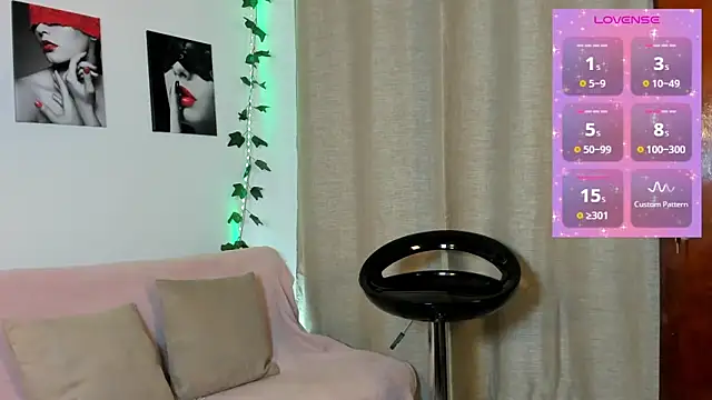 Snapshot of Rebeca_Marchetti chatting on June 5, 2026, 8:03 pm Rebeca Marchetti online show from June 5, 2026, 8:03 pm