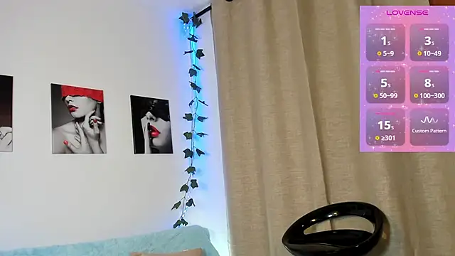 Snapshot of Rebeca_Marchetti chatting on May 10, 2026, 8:22 pm Rebeca Marchetti online show from May 10, 2026, 8:22 pm