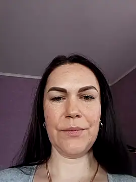 AmyLove471 online show from April 13, 2026, 1:04 pm