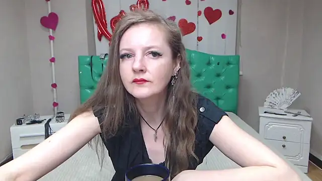 Snapshot of MeganPirs chatting on April 21, 2026, 5:08 pm MeganPirs online show from April 21, 2026, 5:08 pm