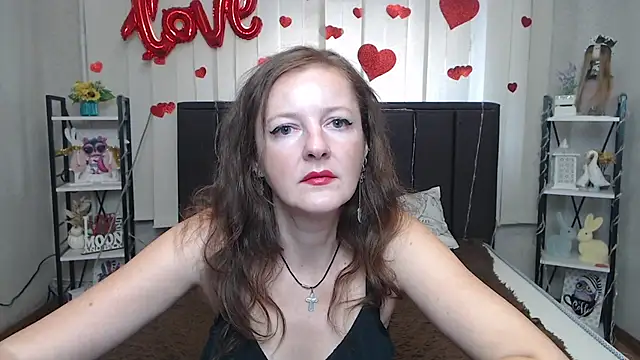 Snapshot of MeganPirs chatting on July 7, 2026, 6:47 am MeganPirs online show from July 7, 2026, 6:47 am