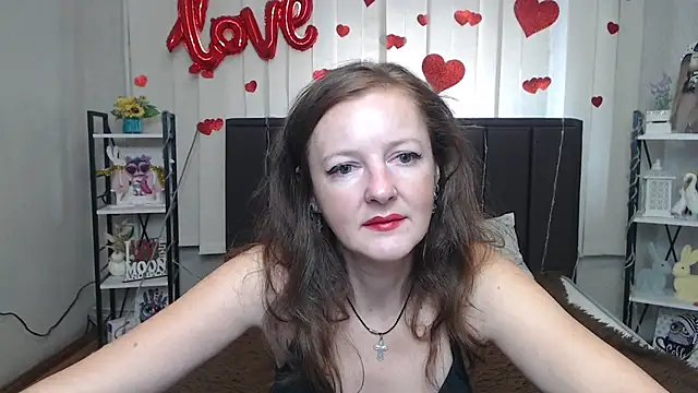 Snapshot of MeganPirs chatting on July 7, 2026, 7:23 am MeganPirs online show from July 7, 2026, 7:23 am