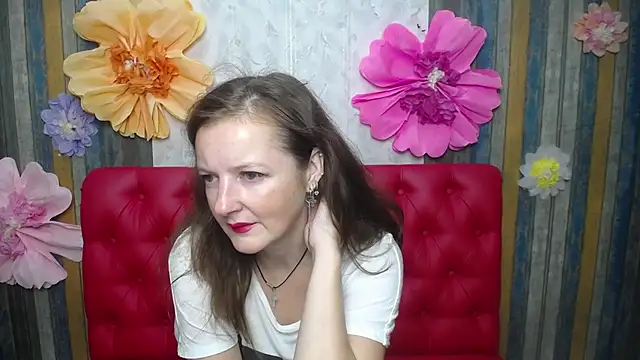 Snapshot of MeganPirs chatting on July 8, 2026, 5:08 am MeganPirs online show from July 8, 2026, 5:08 am