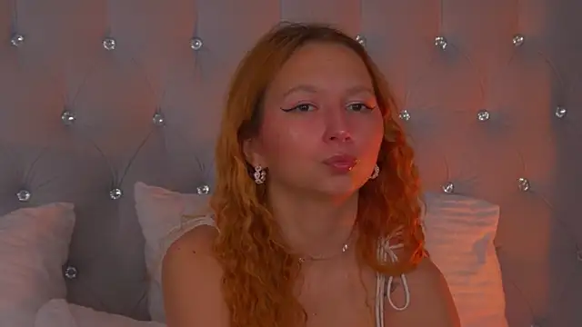 Snapshot of JassyCollins chatting on May 2, 2026, 6:02 pm JassyCollins online show from May 2, 2026, 6:02 pm