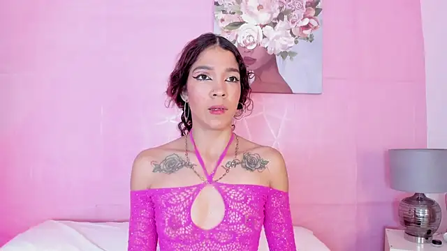 Snapshot of evelyn__rose1 chatting on March 16, 2026, 5:15 am evelyn rose1 online show from March 16, 2026, 5:15 am