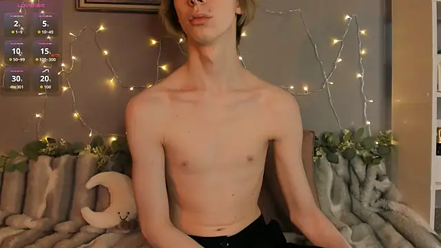 SilverFeral online show from April 5, 2026, 6:20 am