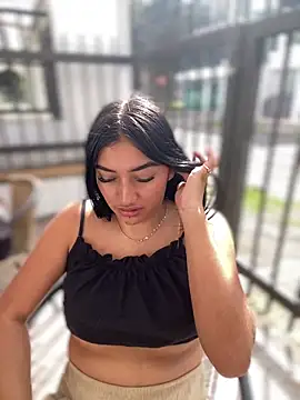 Snapshot of GeorgiaPink_ chatting on April 2, 2026, 8:15 pm GeorgiaPink online show from April 2, 2026, 8:15 pm