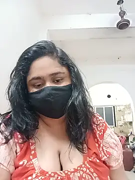 Snapshot of diyadey chatting on May 19, 2026, 8:16 pm diyadey online show from May 19, 2026, 8:16 pm
