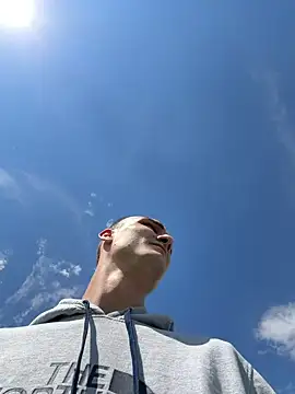 IamAlexei online show from May 17, 2026, 1:33 pm