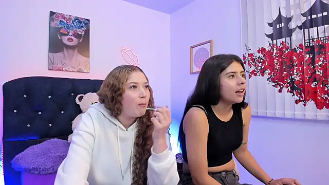 valeria and zoe online show from March 2, 2026, 3:08 pm