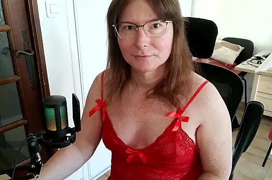 Snapshot of Jessica_hotTime chatting on April 15, 2026, 8:31 am Jessica hotTime online show from April 15, 2026, 8:31 am