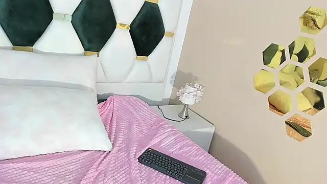 Snapshot of Angela_Garciaa chatting on May 16, 2026, 7:13 pm Angela Garciaa online show from May 16, 2026, 7:13 pm