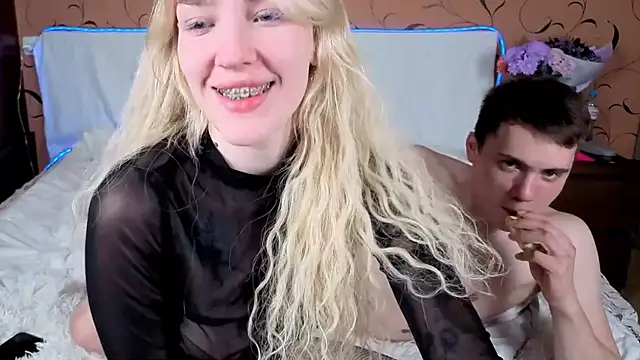 sohrnycouple online show from July 24, 2026, 3:19 pm