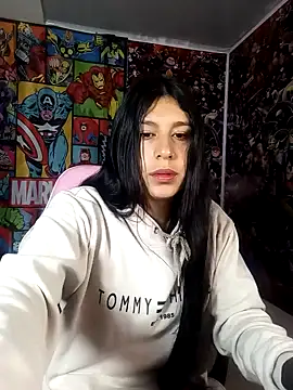 Snapshot of charlottte_wh chatting on April 15, 2026, 9:15 am charlottte wh online show from April 15, 2026, 9:15 am