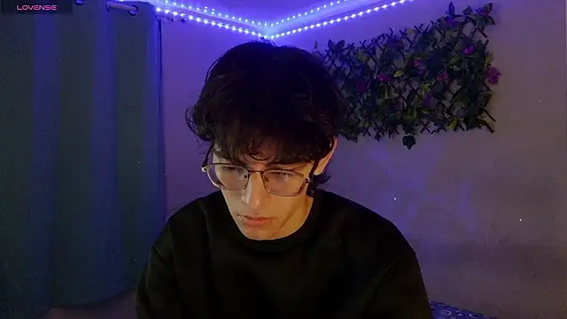 noah millerx online show from March 25, 2026, 3:50 am