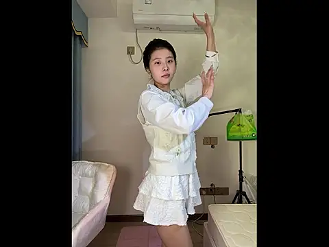 Snapshot of Y--F--LOVE chatting on March 12, 2026, 3:38 pm Y--F--LOVE online show from March 12, 2026, 3:38 pm