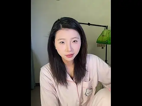 Snapshot of Y--F--LOVE chatting on March 25, 2026, 4:17 pm Y--F--LOVE online show from March 25, 2026, 4:17 pm