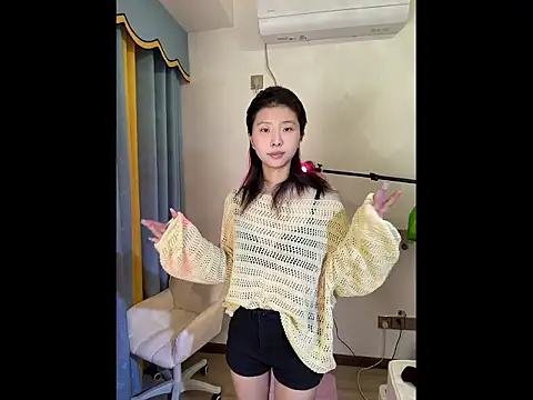 Snapshot of Y--F--LOVE chatting on March 13, 2026, 3:50 pm Y--F--LOVE online show from March 13, 2026, 3:50 pm