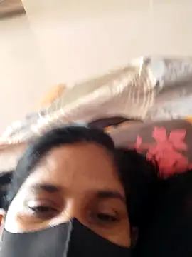 chandan19812 online show from April 21, 2026, 5:36 am