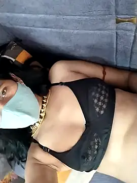 chandan19812 online show from April 23, 2026, 3:35 am