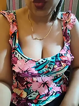 Snapshot of mishti_sharma20 chatting on July 10, 2026, 7:03 pm mishti sharma20 online show from July 10, 2026, 7:03 pm