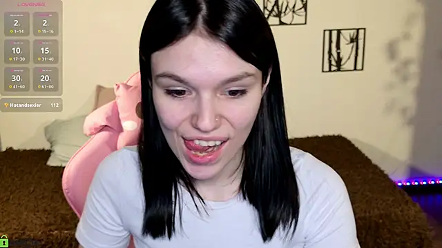 Snapshot of JanetCensley chatting on March 22, 2026, 10:39 am JanetCensley online show from March 22, 2026, 10:39 am