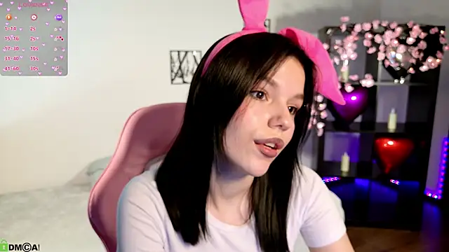 Snapshot of JanetCensley chatting on April 4, 2026, 7:59 am JanetCensley online show from April 4, 2026, 7:59 am