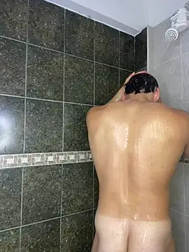 NIKLAS BRAUNN01 online show from March 21, 2026, 2:46 am