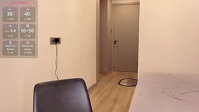 xiaolu-686 online show from April 24, 2026, 3:03 pm