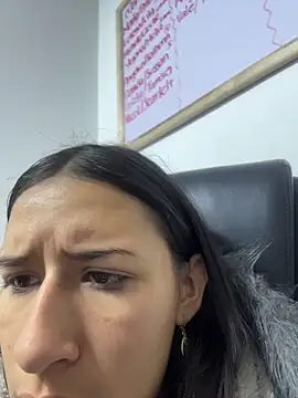 Snapshot of LilyRossi_ chatting on June 3, 2026, 11:44 am LilyRossi online show from June 3, 2026, 11:44 am