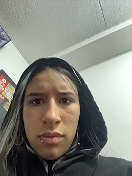Snapshot of LilyRossi_ chatting on June 5, 2026, 11:38 am LilyRossi online show from June 5, 2026, 11:38 am