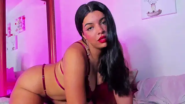Snapshot of Arianna_Moore chatting on June 5, 2026, 1:32 am Arianna Moore online show from June 5, 2026, 1:32 am