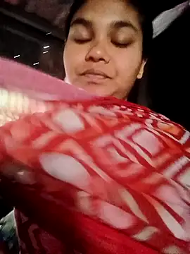 Snapshot of SumonaMoni chatting on March 5, 2026, 6:21 am SumonaMoni online show from March 5, 2026, 6:21 am