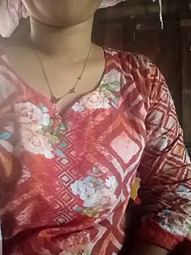 Snapshot of SumonaMoni chatting on March 1, 2026, 4:23 am SumonaMoni online show from March 1, 2026, 4:23 am